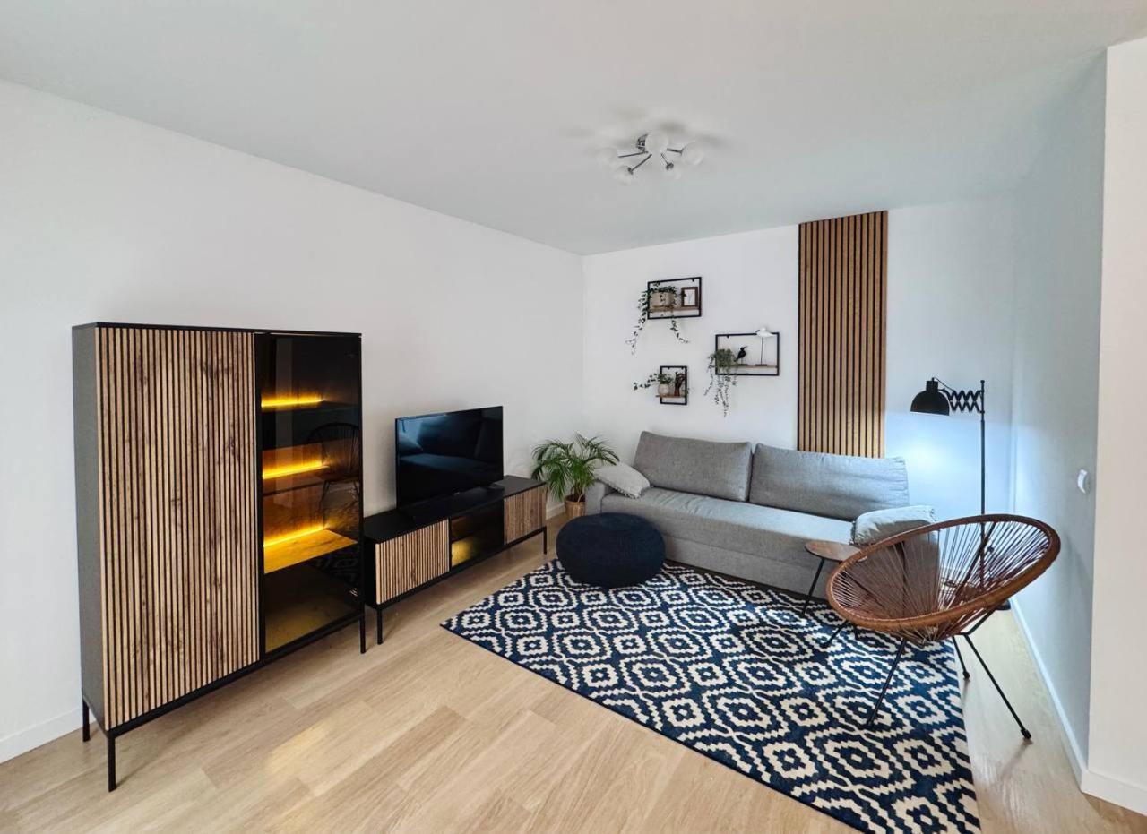 C- Home4U - Apartment With A City View Close To Aquapark, Parking In Secured Area Krakow Bagian luar foto